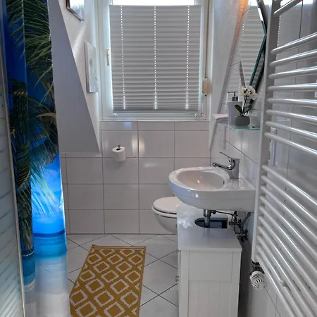 Rose No. 6 Dg, Klimatisiert * Friedrichshafen